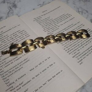 ‎Vintage Monet Golden Bracelet